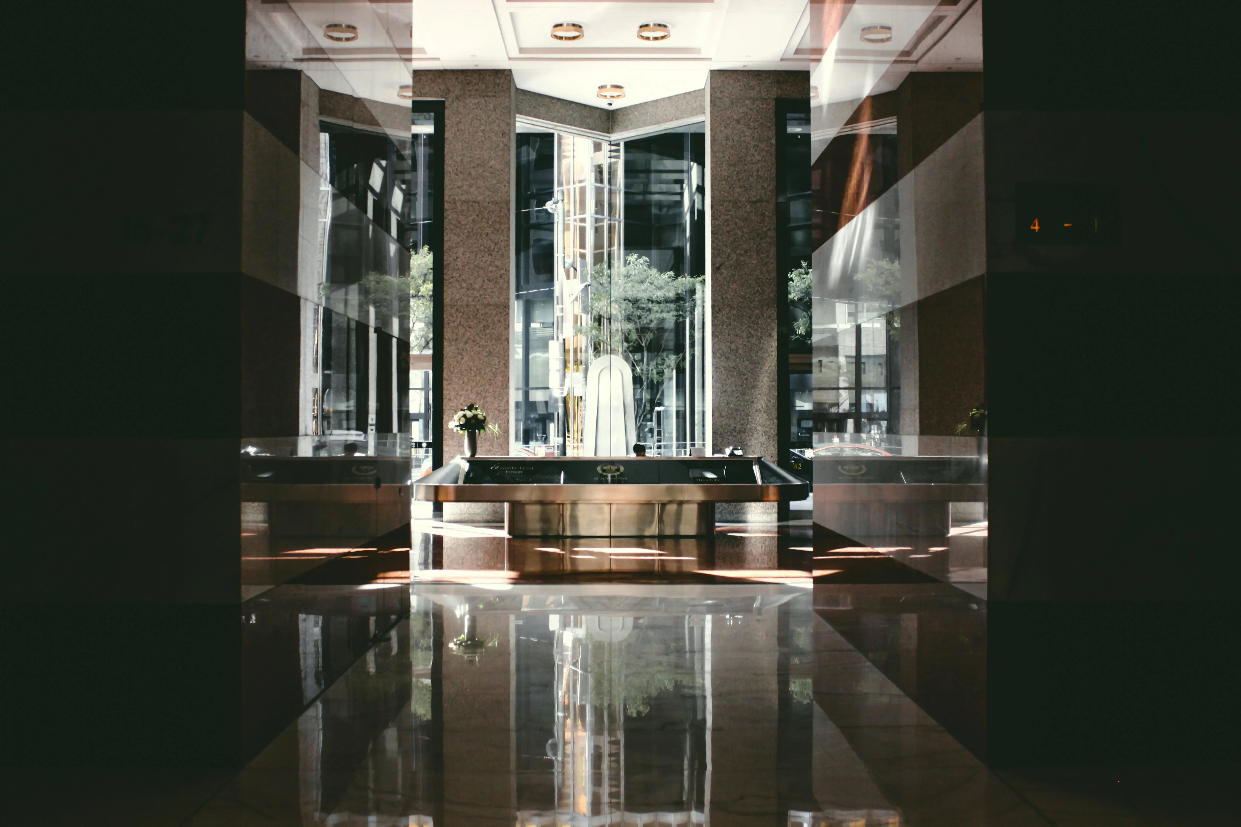 UAE holding company structure under Article 23 participation exemption — dividend and capital gain tests for the 5% ownership threshold and 12-month holding period under Federal Decree-Law 47 of 2022