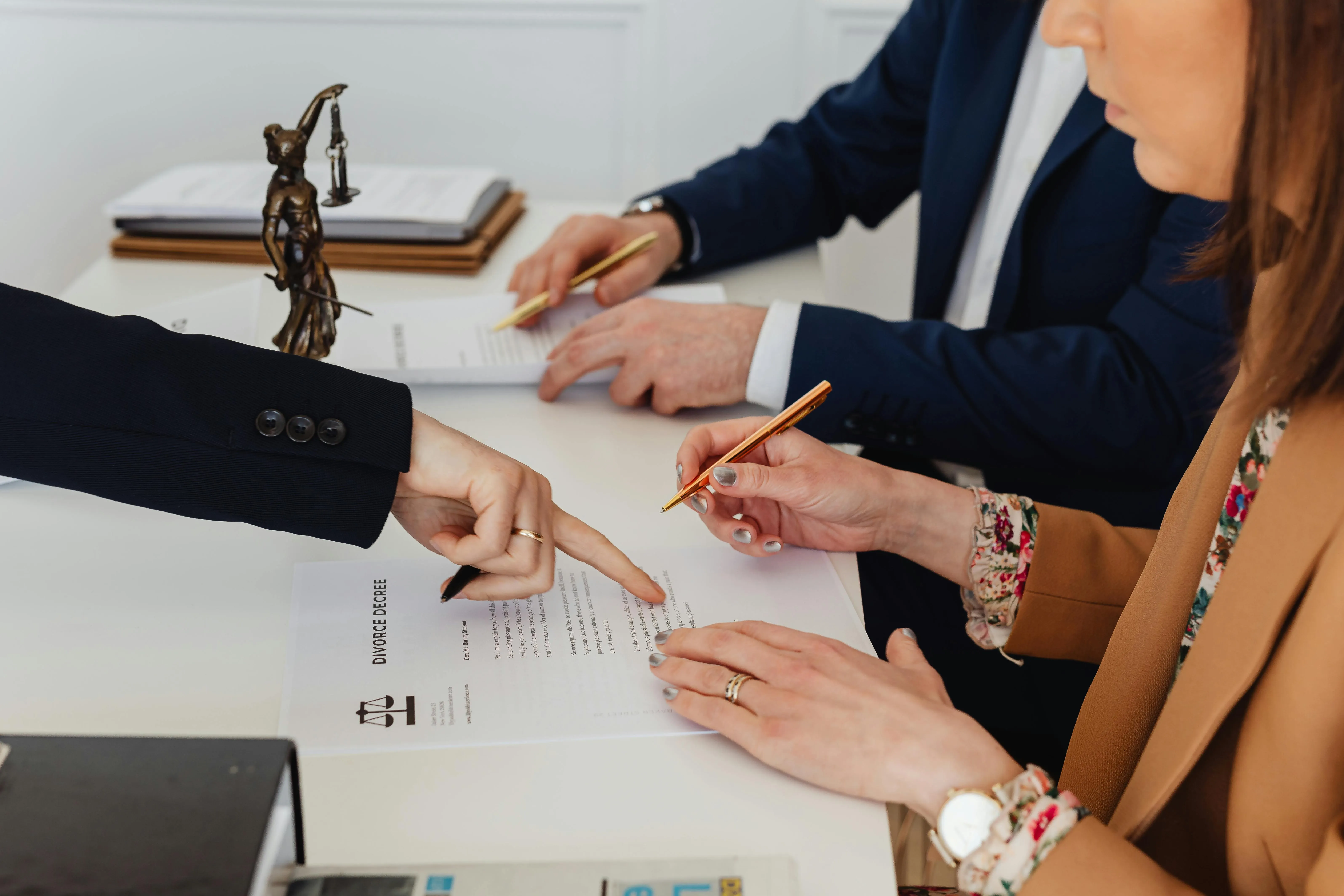 Dubai founder logging same-day receipts and categorising transactions during a 15-minute daily bookkeeping routine