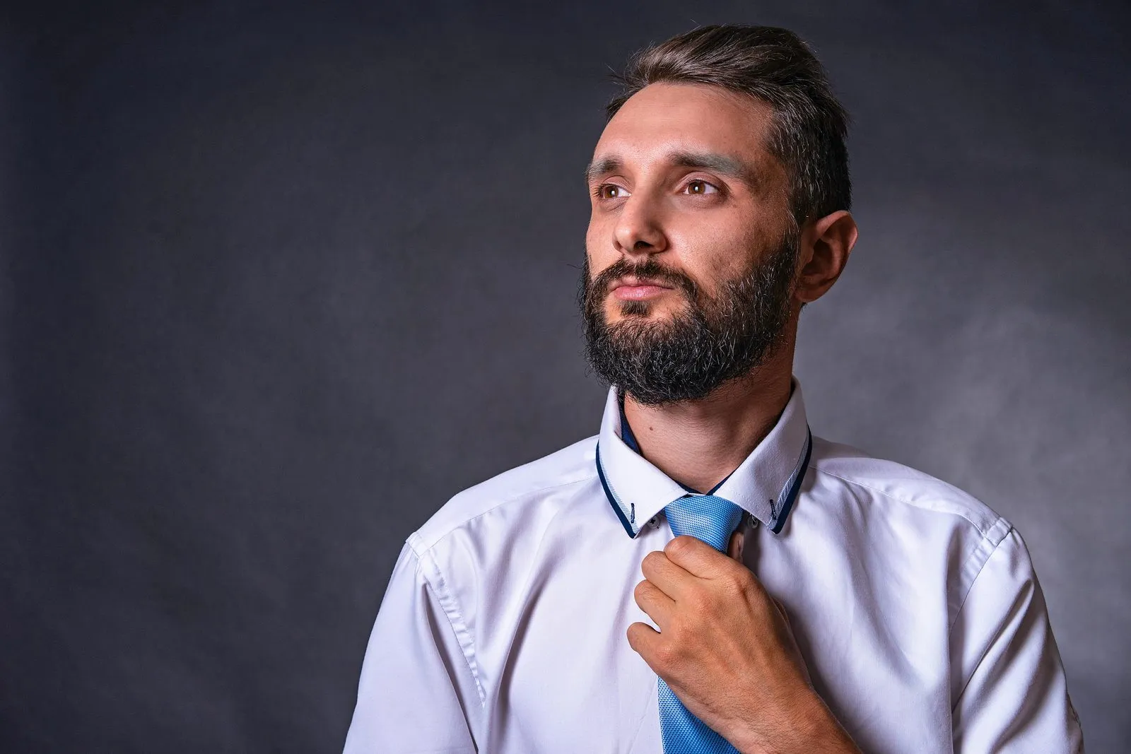 Comparison of common UAE accounting software options laid out as selection criteria for a small business shortlist