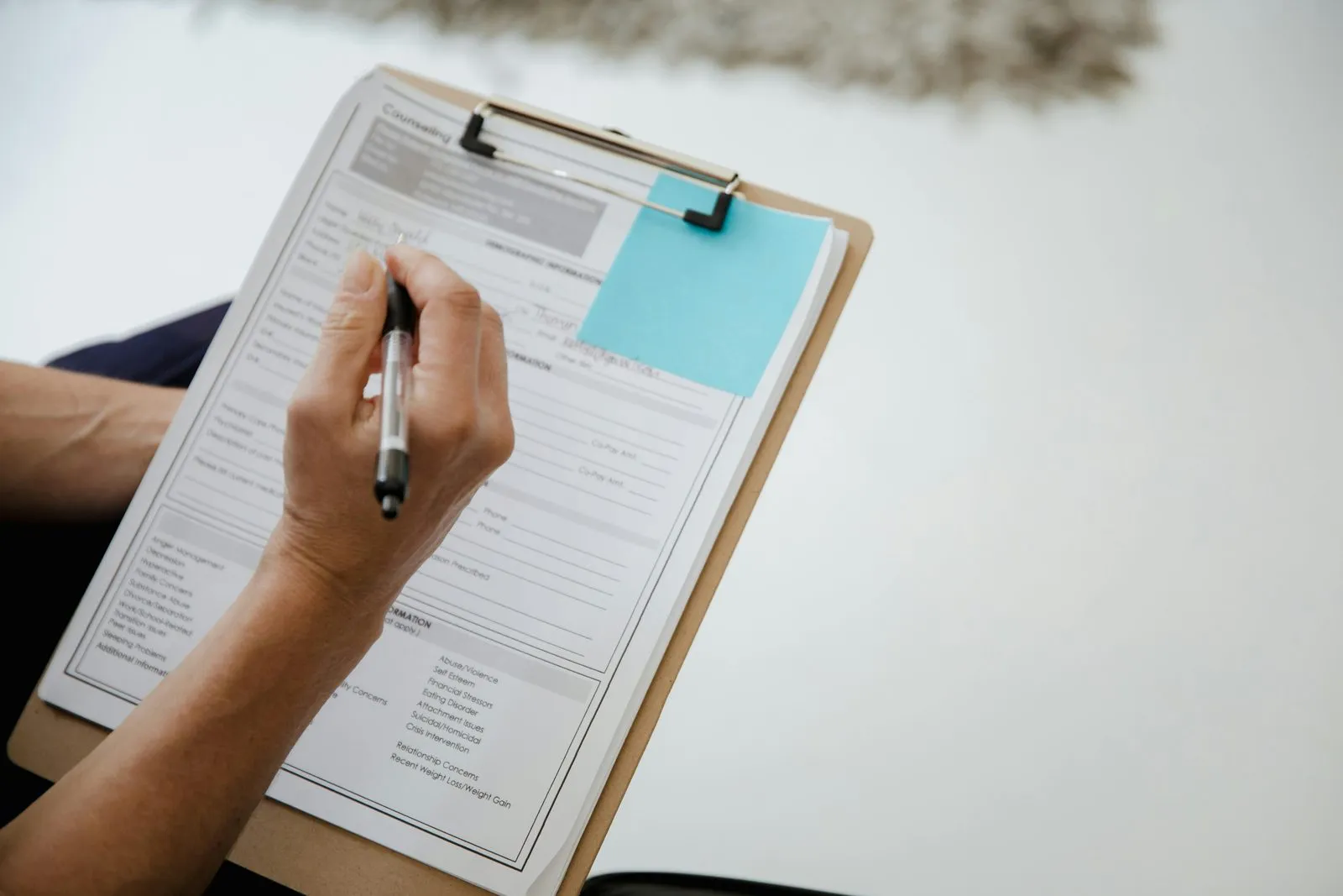 First-year UAE audit fieldwork — verifying opening balances and testing supporting schedules against reconciled ledgers and bank confirmations