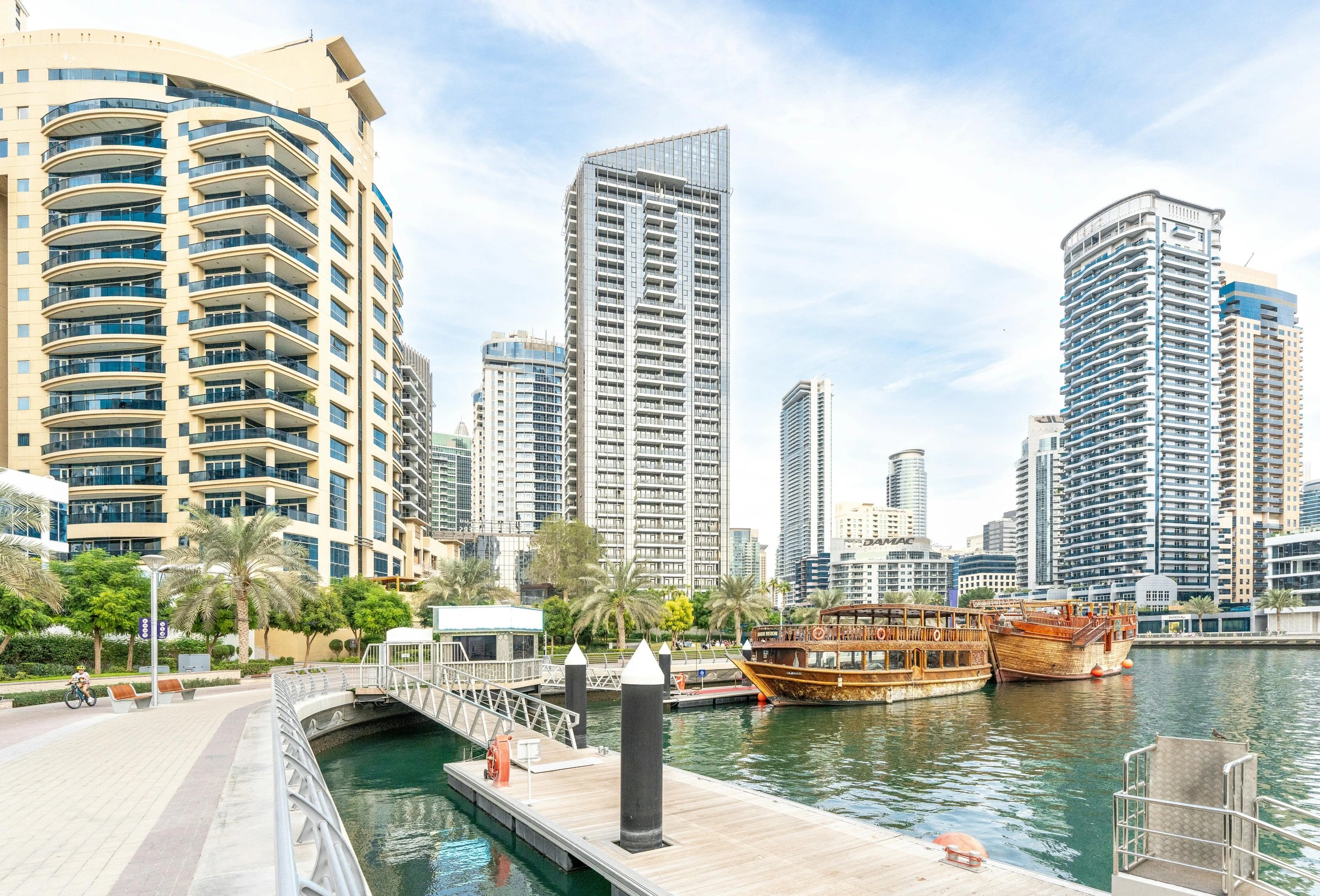 Accounting services in Dubai delivered by the Velmont Crest UAE practice — FTA-compliant filings for SMEs