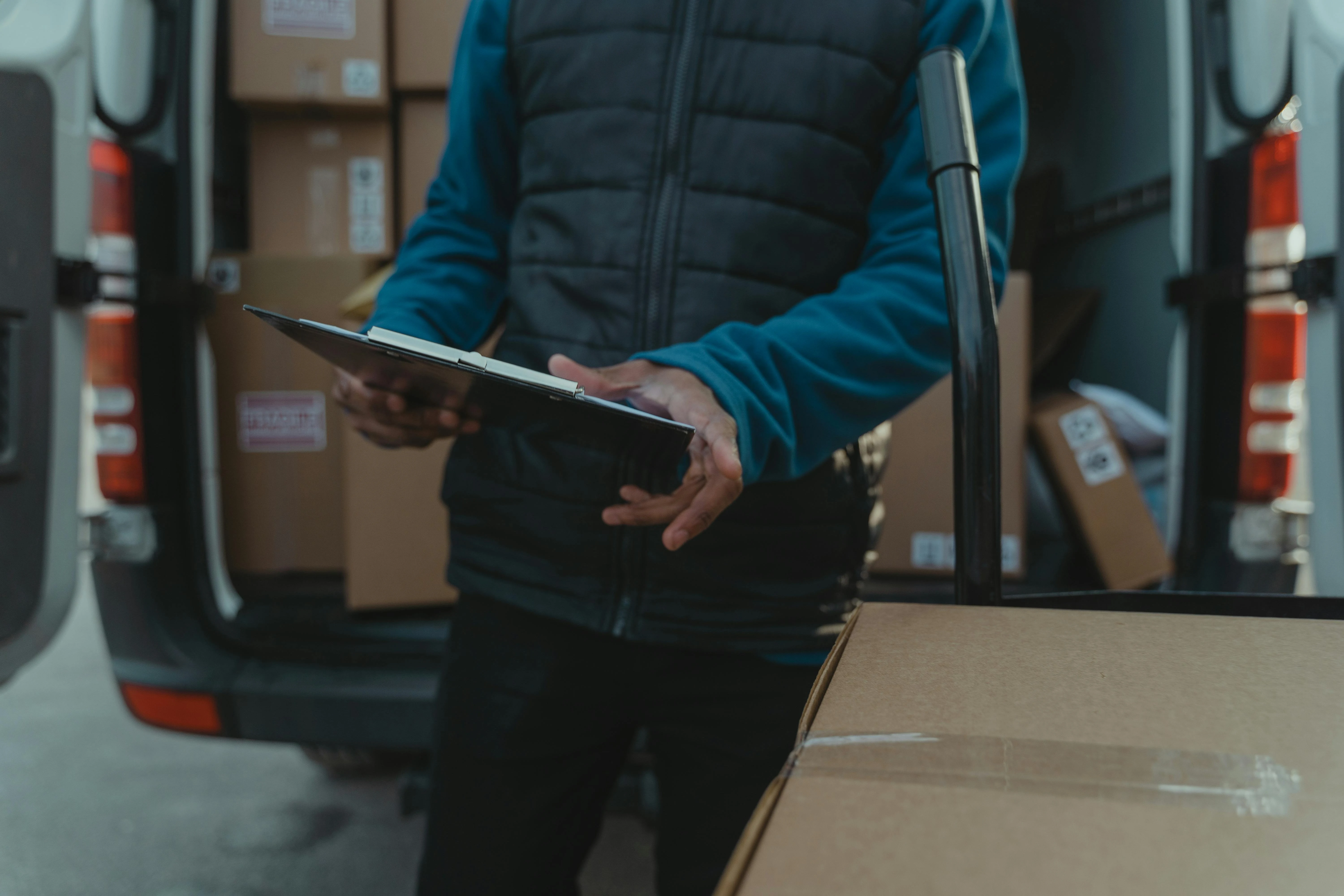Dubai warehouse stock count workstation with weighted-average cost ledger, SKU sheet and reconciled inventory report for a UAE SME