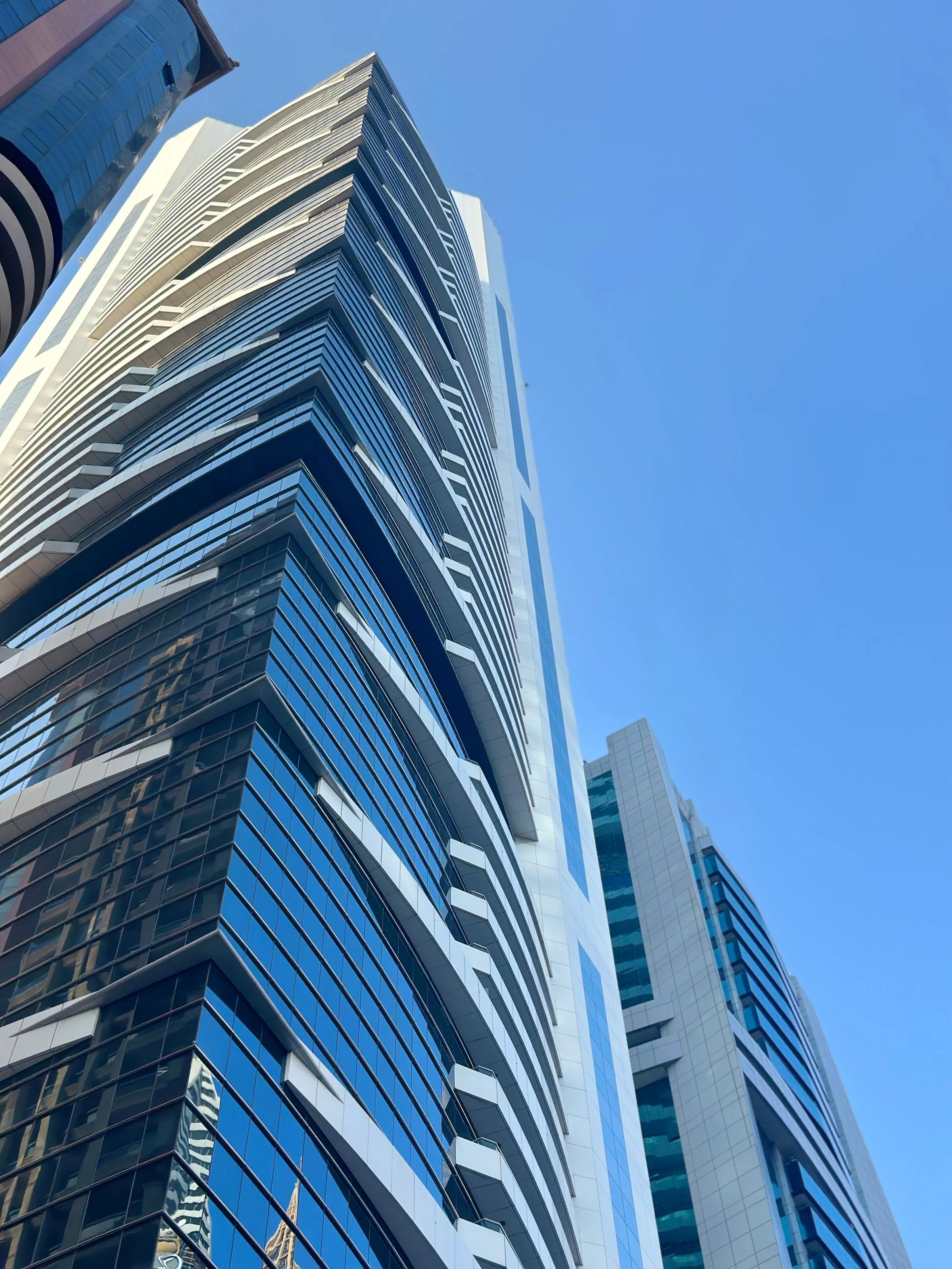 Umm Al Quwain mainland license planning with UAE wide trading rights and low cost premises for a northern emirates business