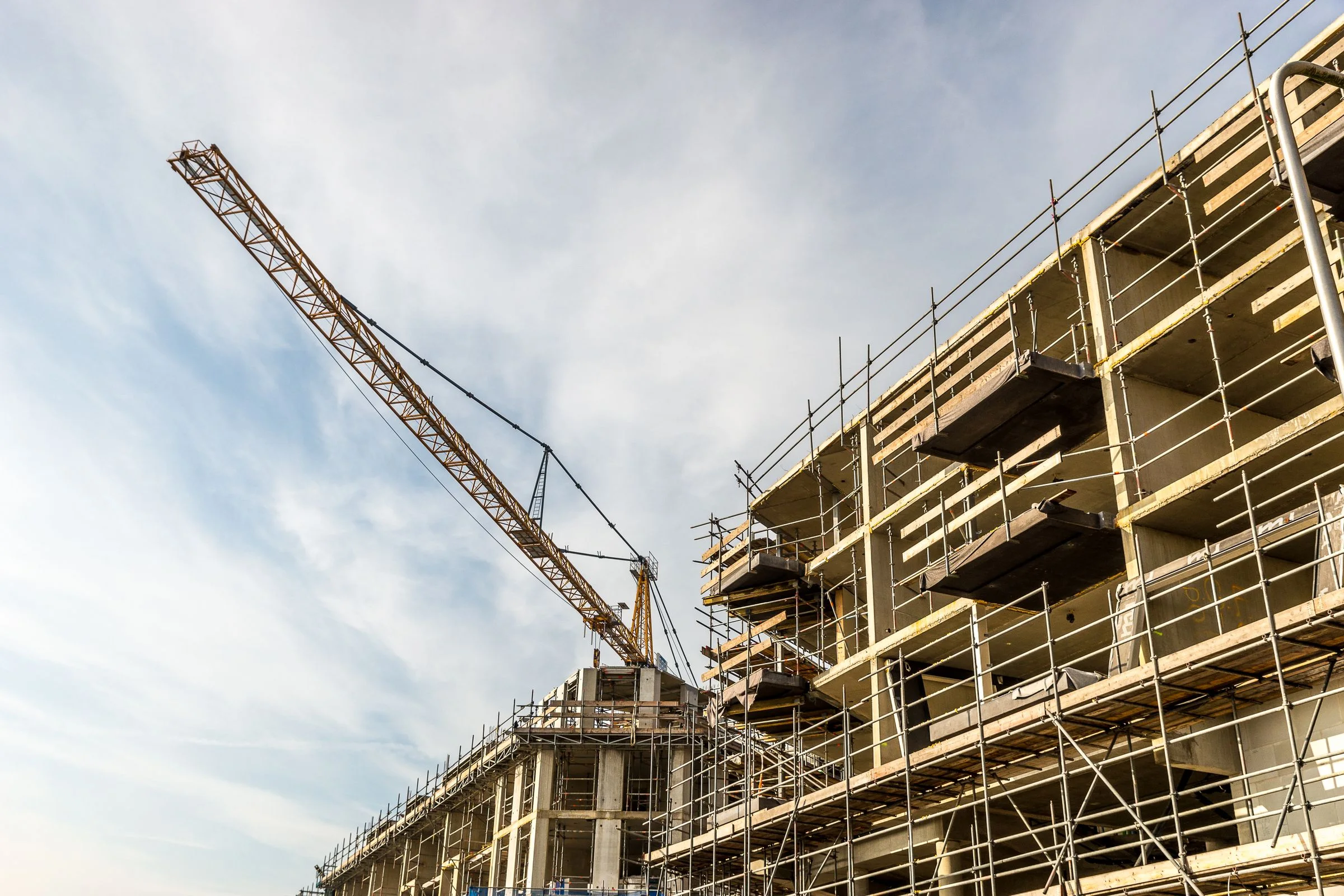 Rental Dispute Center Dubai guide covering RDC case filing, published fees, RERA rent increase rules and eviction notices for tenants and landlords