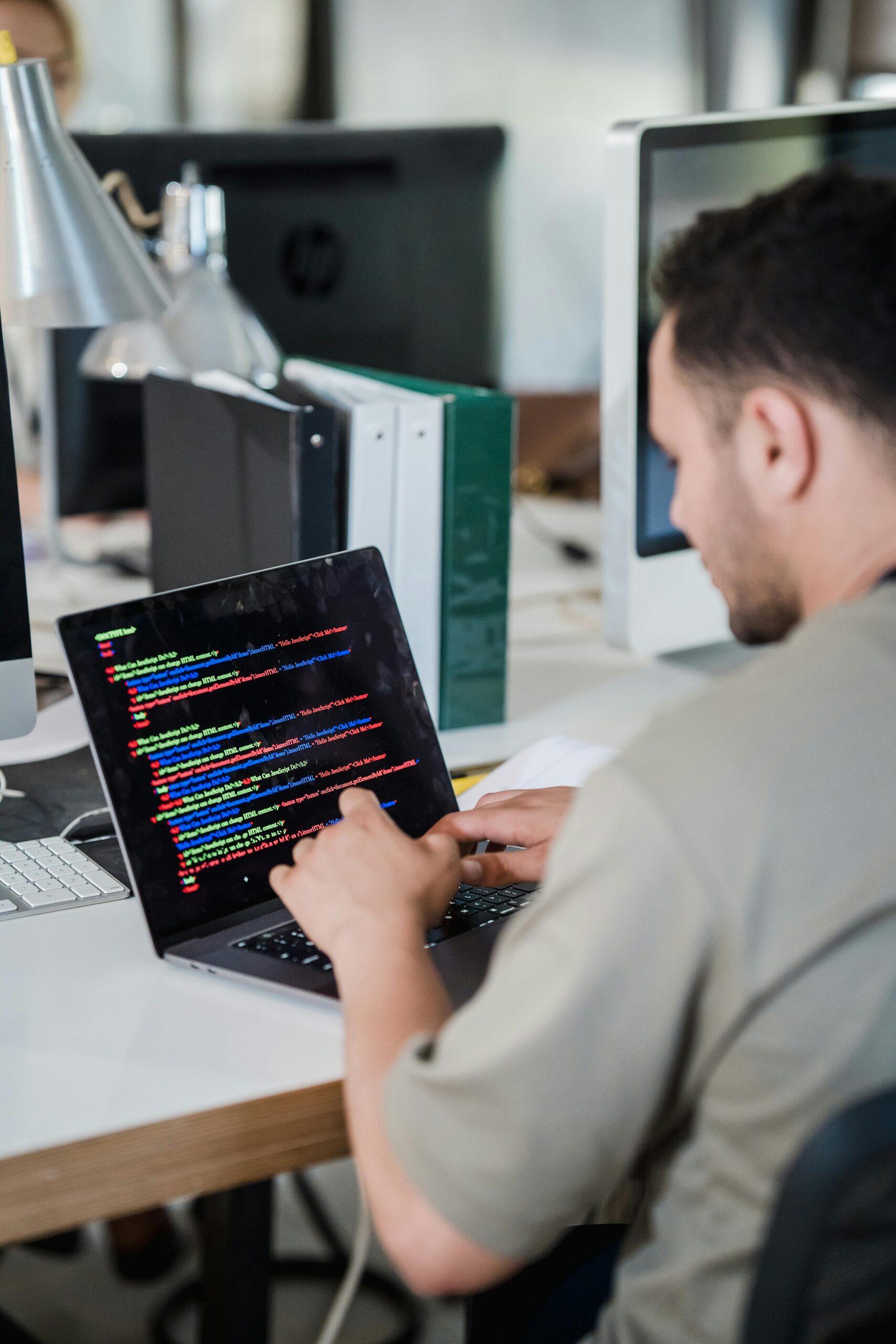 Bookkeeping Software UAE comparison dashboard for Dubai SME accountant