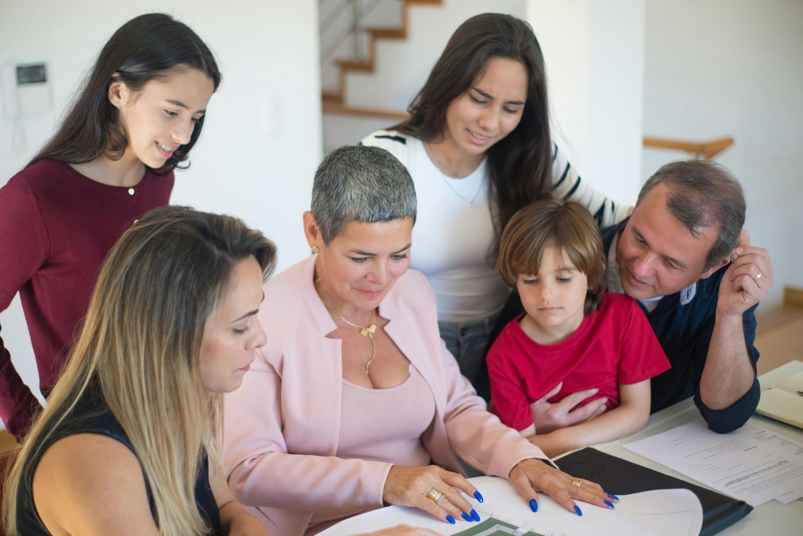 UAE Family Foundation Tax 2026 succession planning meeting for Dubai HNW family wealth structure